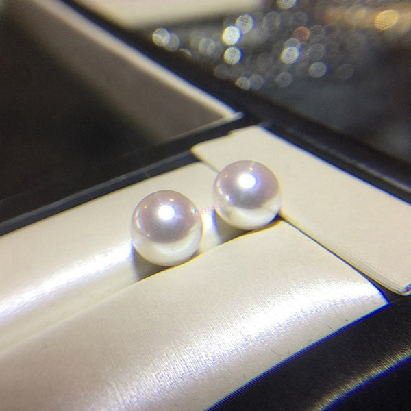 Lily Treacy White Japan Akoya Saltwater Pearl 18K Solid Yellow Gold Stud Earrings 5.5-6mm; 7-7.5mm