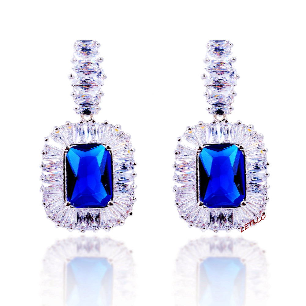 ピアス Ellipse Glass Triple Drop Earrings #5213 Jade and 1.80 ct. t.w. White Zircon Fan Drop Earrings in